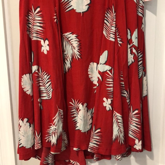 Never worn dress - Picture 3 of 5